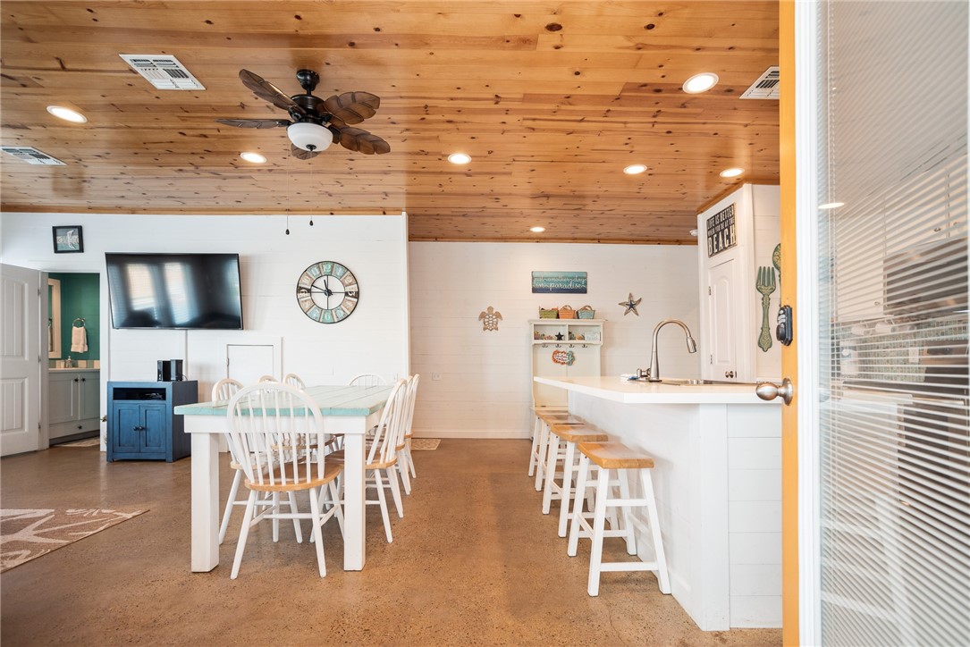 318 S Station Street 8 Port Aransas TX 78373
