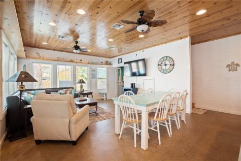 318 S Station Street 8 Port Aransas TX 78373