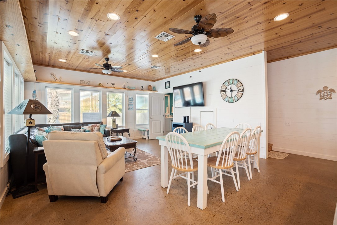 318 S Station Street 8 Port Aransas TX 78373
