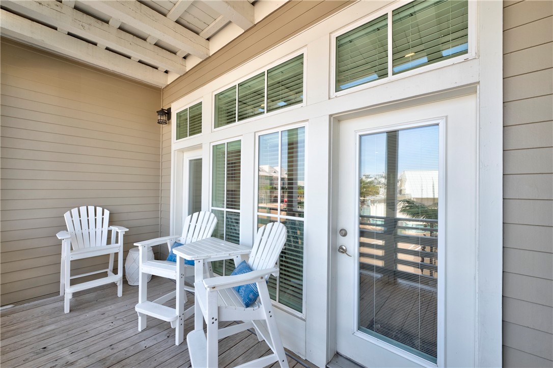 160 Social 2-203 Port Aransas TX 78373