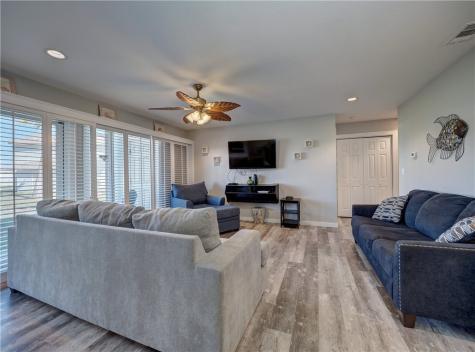 230 Cut Off 110 Port Aransas TX 78373