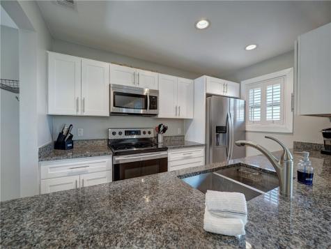 230 Cut Off 110 Port Aransas TX 78373