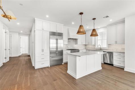 136 W Cotter Avenue 6 Port Aransas TX 78373