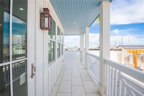 136 W Cotter Avenue 6 Port Aransas TX 78373