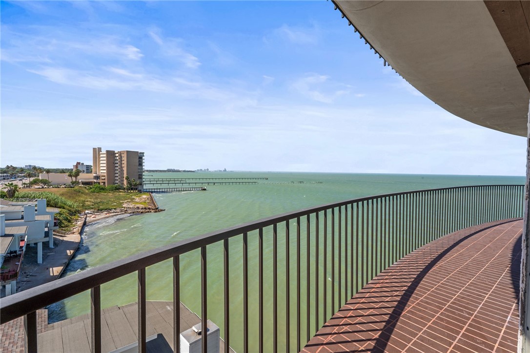 4500 Ocean Dr 5a Corpus Christi TX 78412