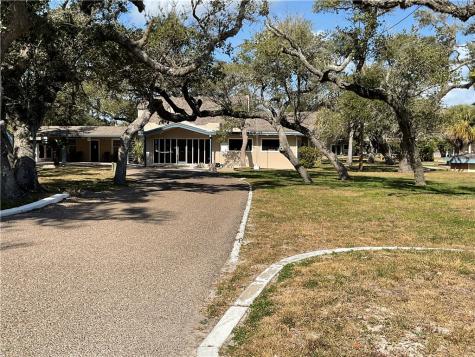 919 N Fulton Beach #203 Rockport TX 78382