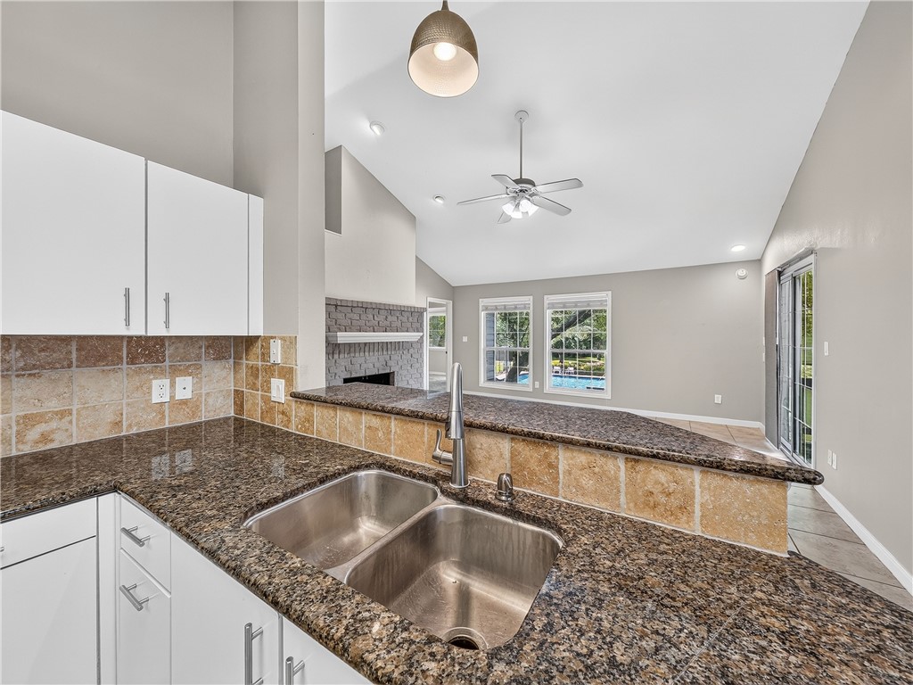 210 Oak Bay Street 902 Rockport TX 78382