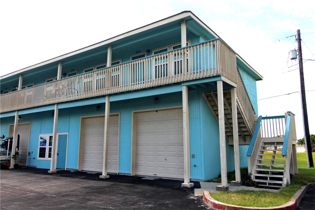 1809 Hillcrest 501 Rockport TX 78382