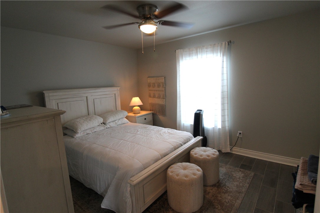1809 Hillcrest 501 Rockport TX 78382
