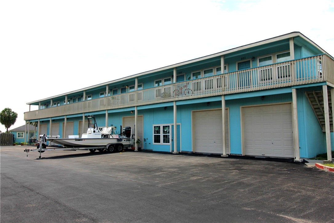 1809 Hillcrest 501 Rockport TX 78382