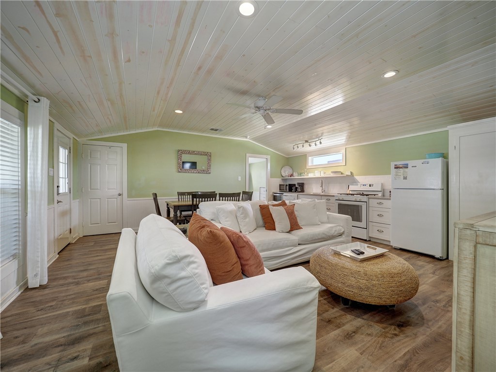 523 S Station St H Port Aransas TX 78373