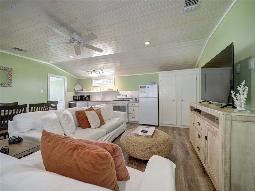 523 S Station St H Port Aransas TX 78373