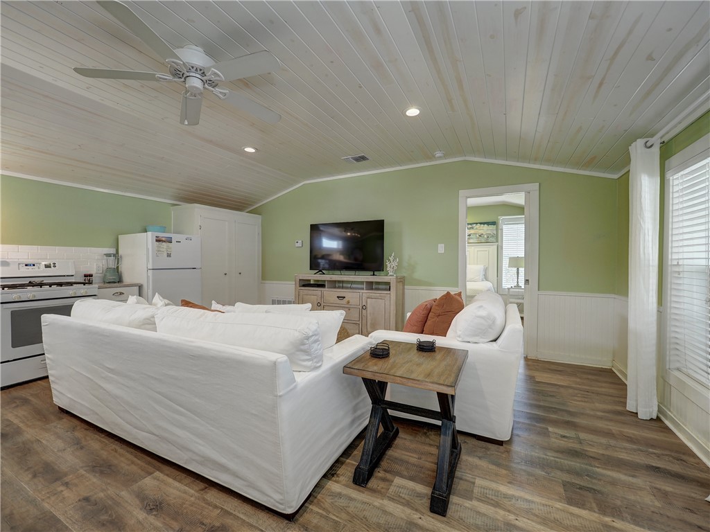 523 S Station St H Port Aransas TX 78373