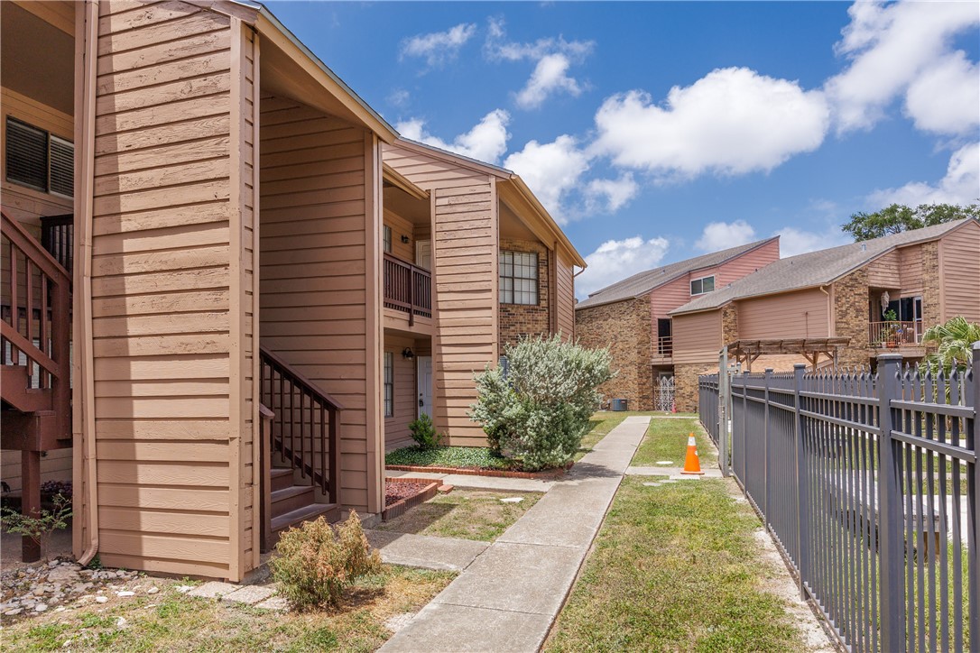 7122 Premont Drive 104 Corpus Christi TX 78414
