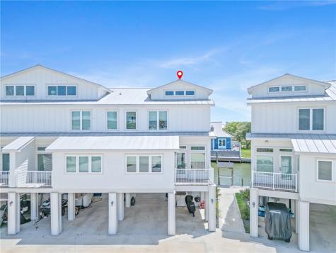 38 Mazatlan Drive 11 Rockport TX 78382