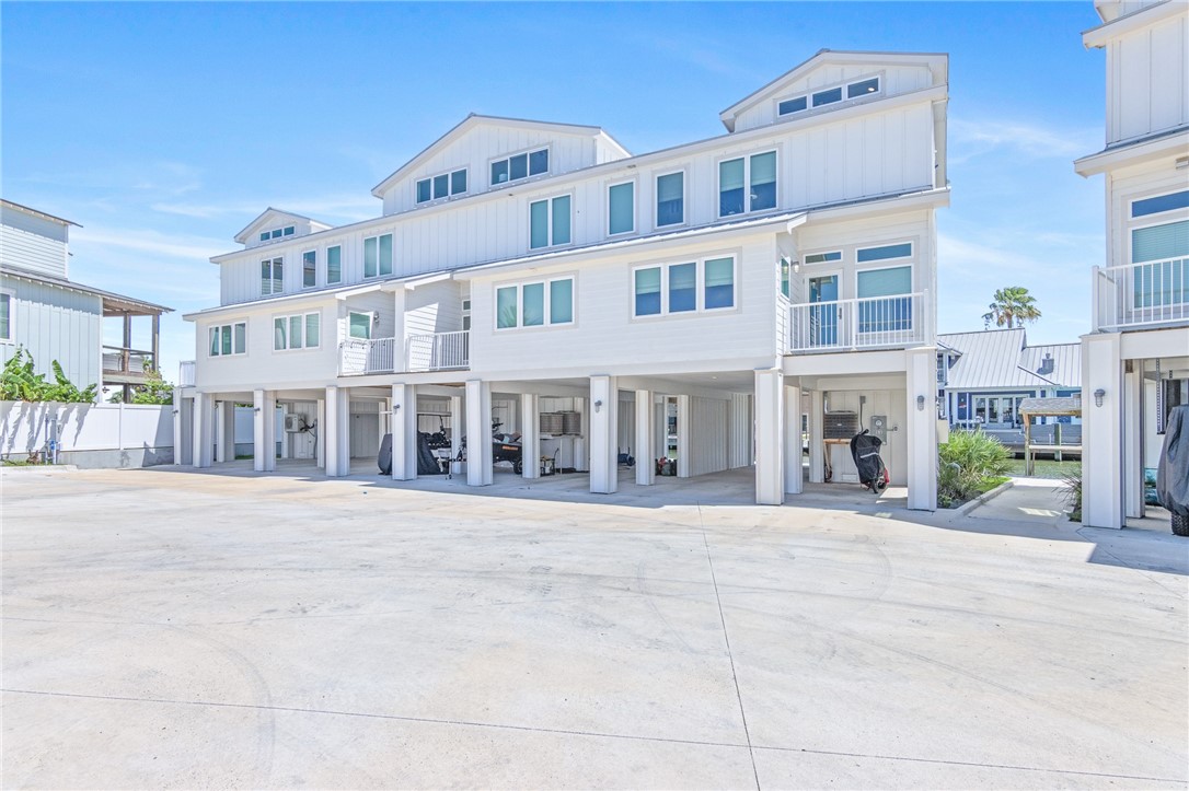 38 Mazatlan Drive 11 Rockport TX 78382