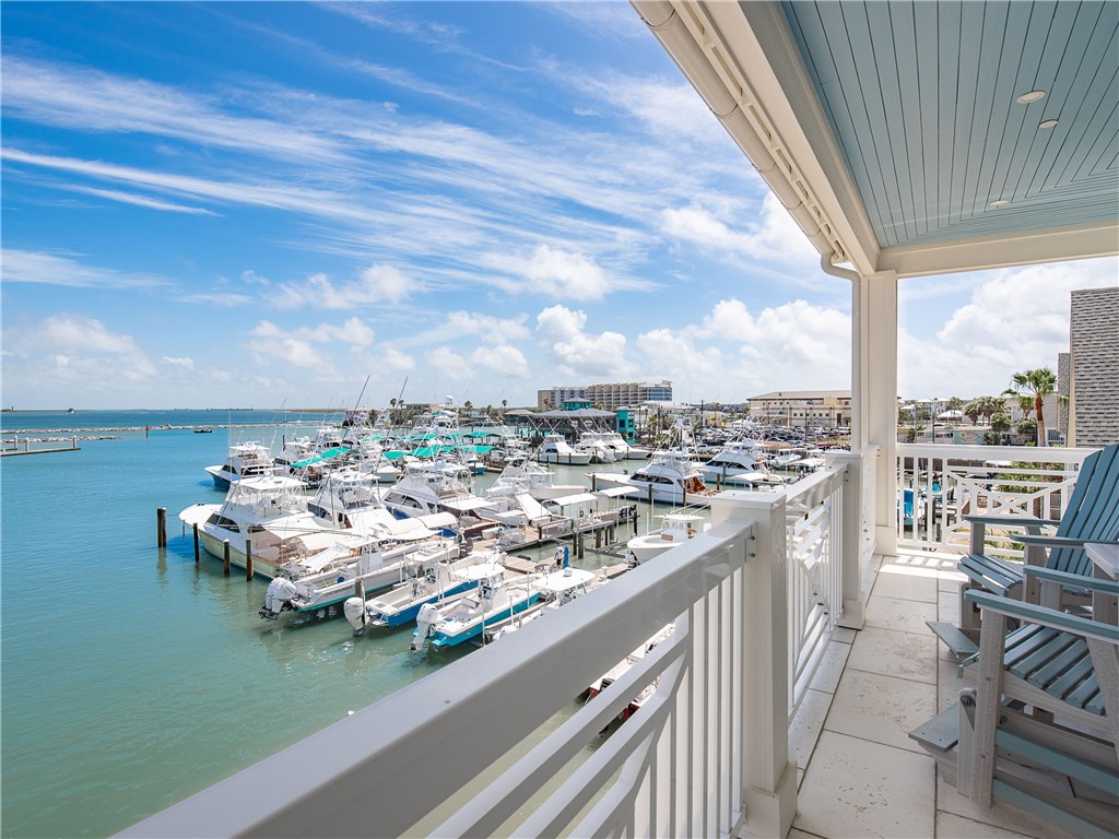 136 W Cotter Avenue 26 Port Aransas TX 78373