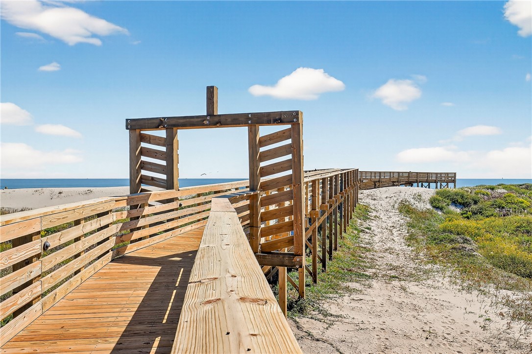 720 Access Road 1-a 202 Port Aransas TX 78373
