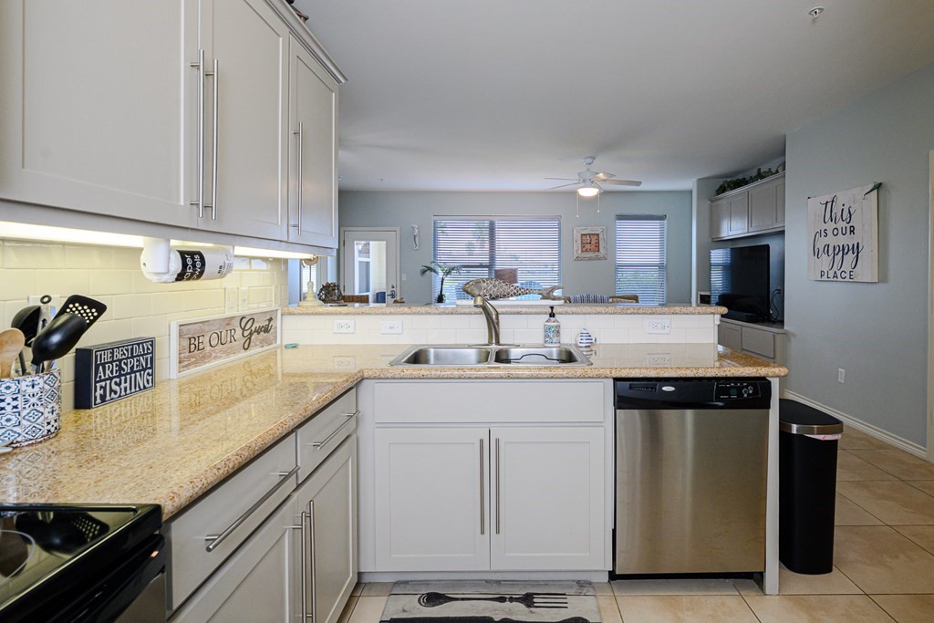 28 Sandollar Street Rockport TX 78382