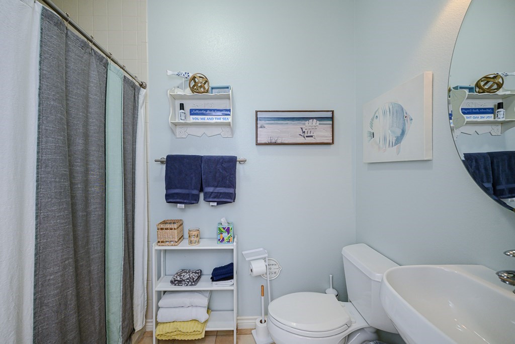 28 Sandollar Street Rockport TX 78382