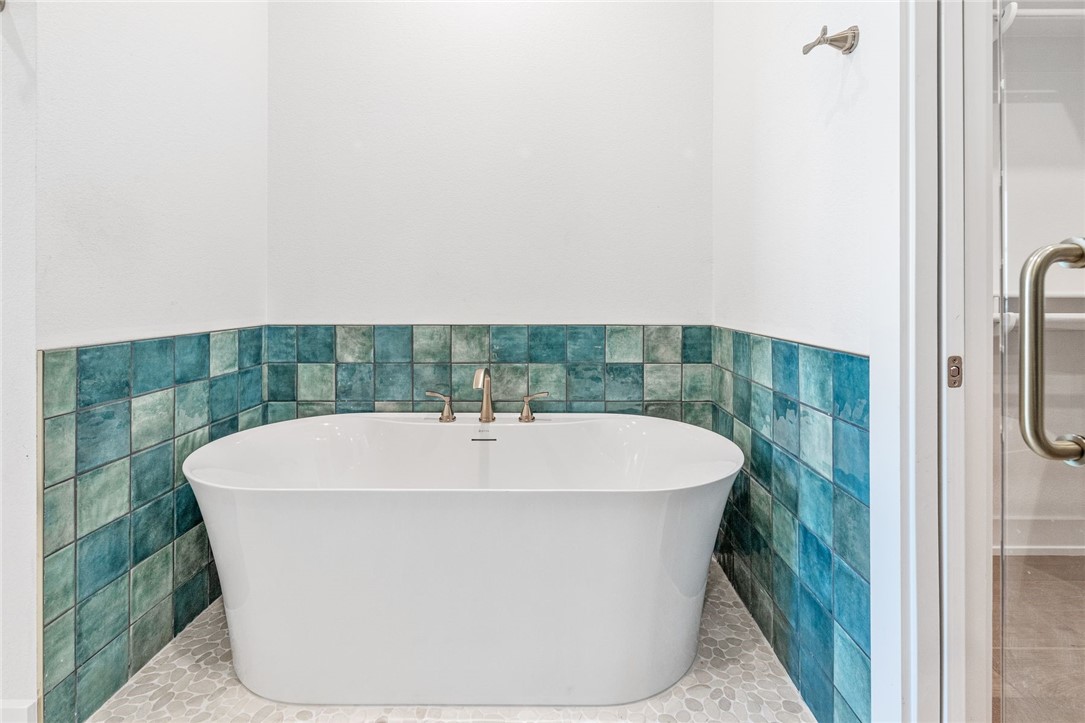 136 W Cotter Avenue 22 Port Aransas TX 78373