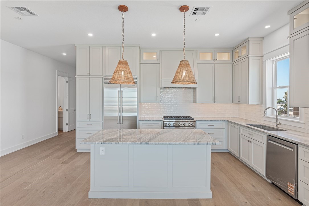 136 W Cotter Avenue 22 Port Aransas TX 78373