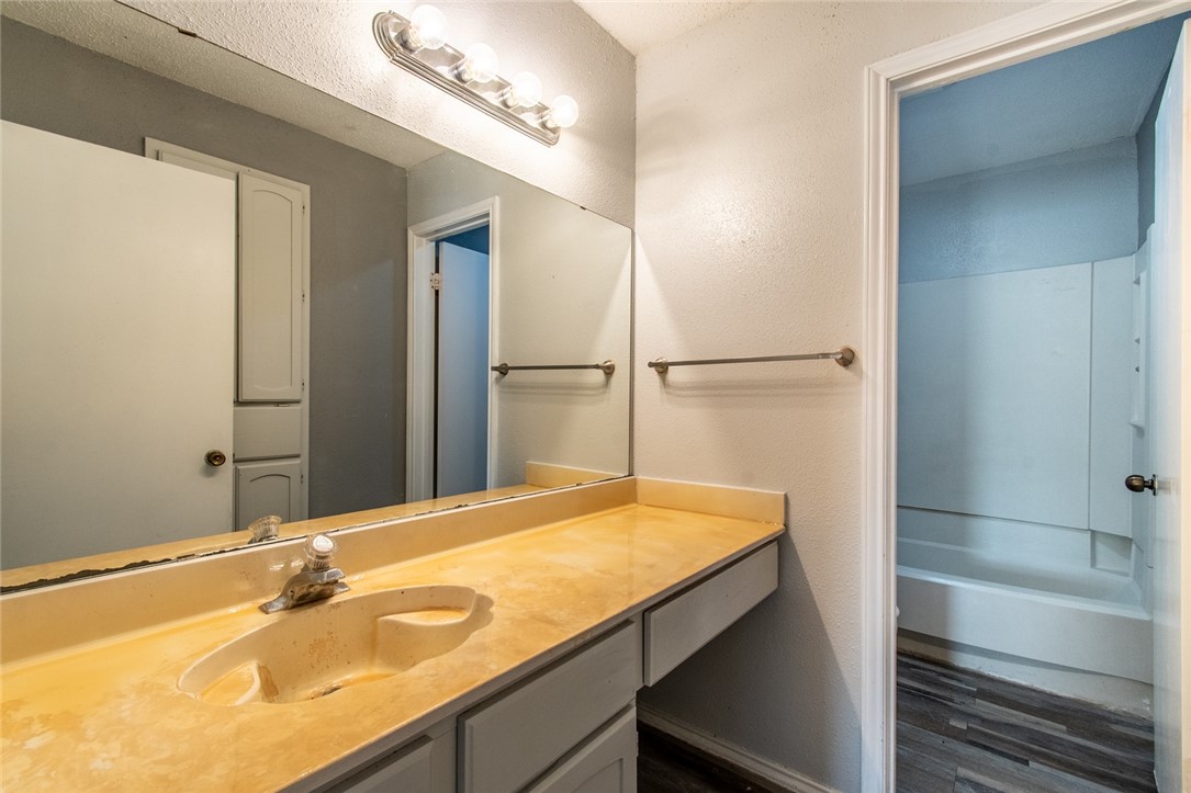 6702 Everhart Corpus Christi TX 78413