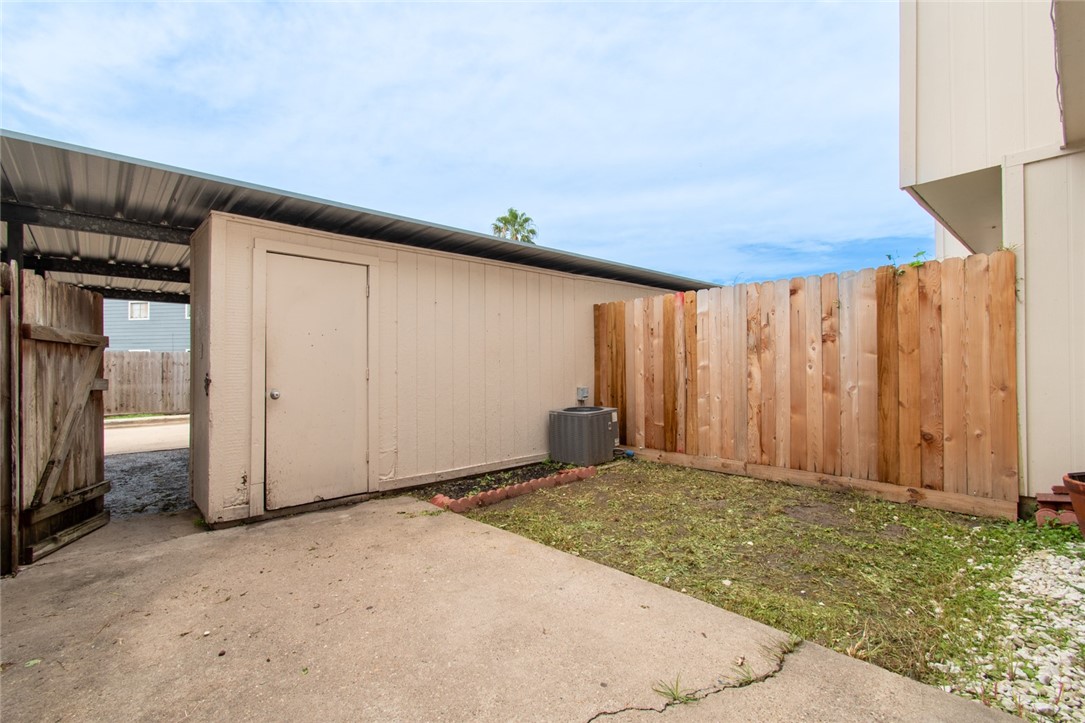 6702 Everhart Corpus Christi TX 78413