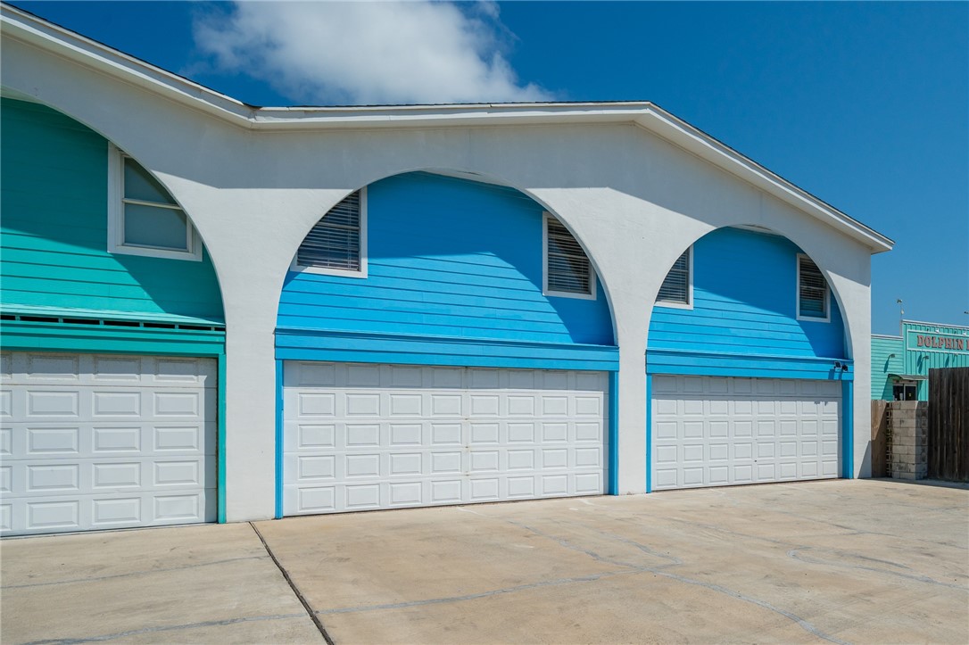 318 W Cotter Avenue 2 Port Aransas TX 78373