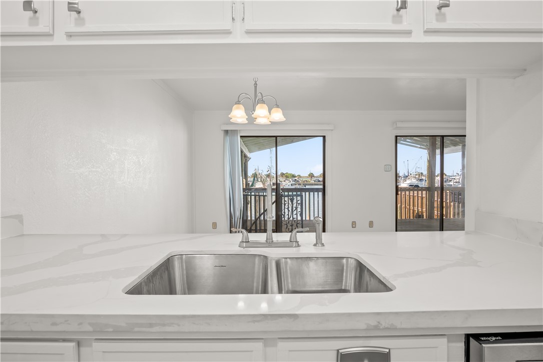 318 W Cotter Avenue 2 Port Aransas TX 78373