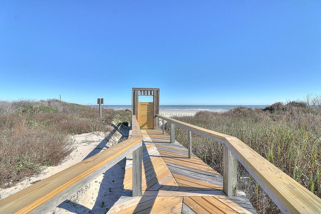 800 Sandcastle Drive 211 Port Aransas TX 78373