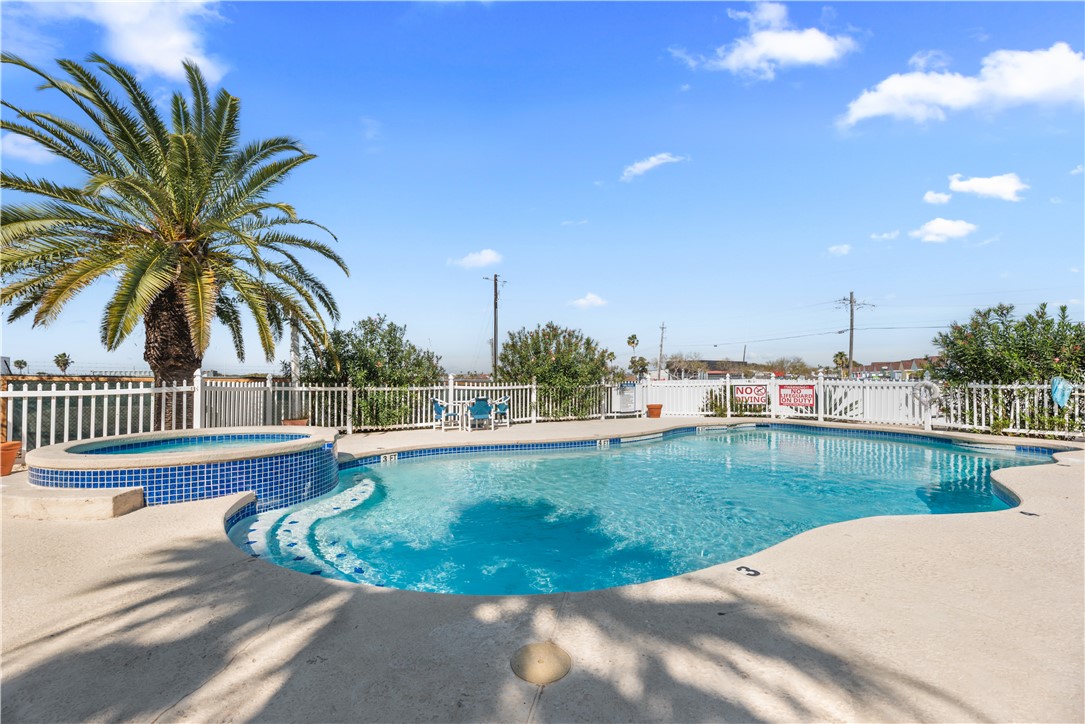 14401 Commodores Drive 101 Corpus Christi TX 78418
