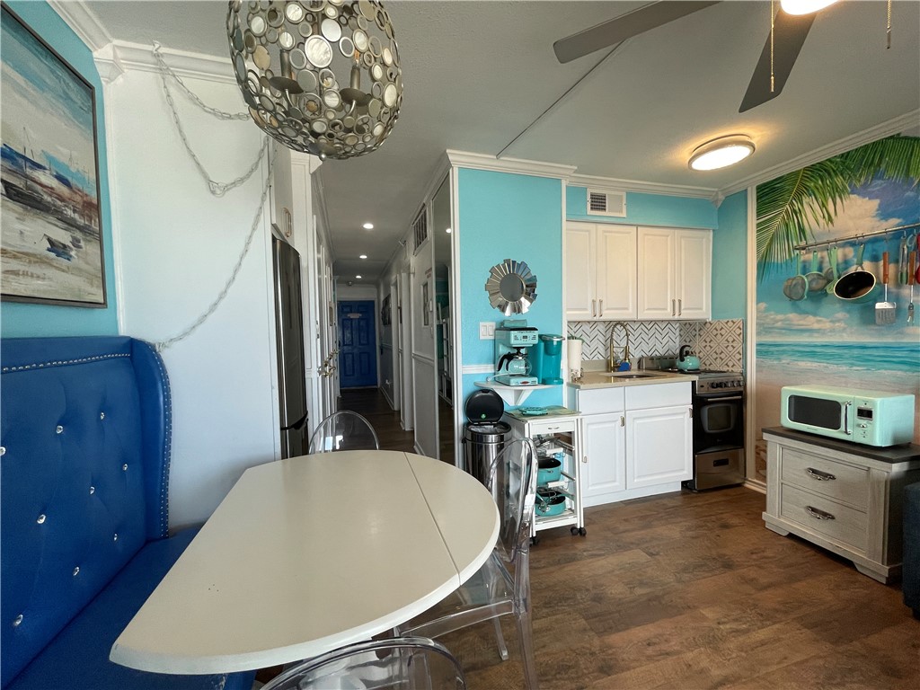 3938 Surfside Boulevard 1102 Corpus Christi TX 78402