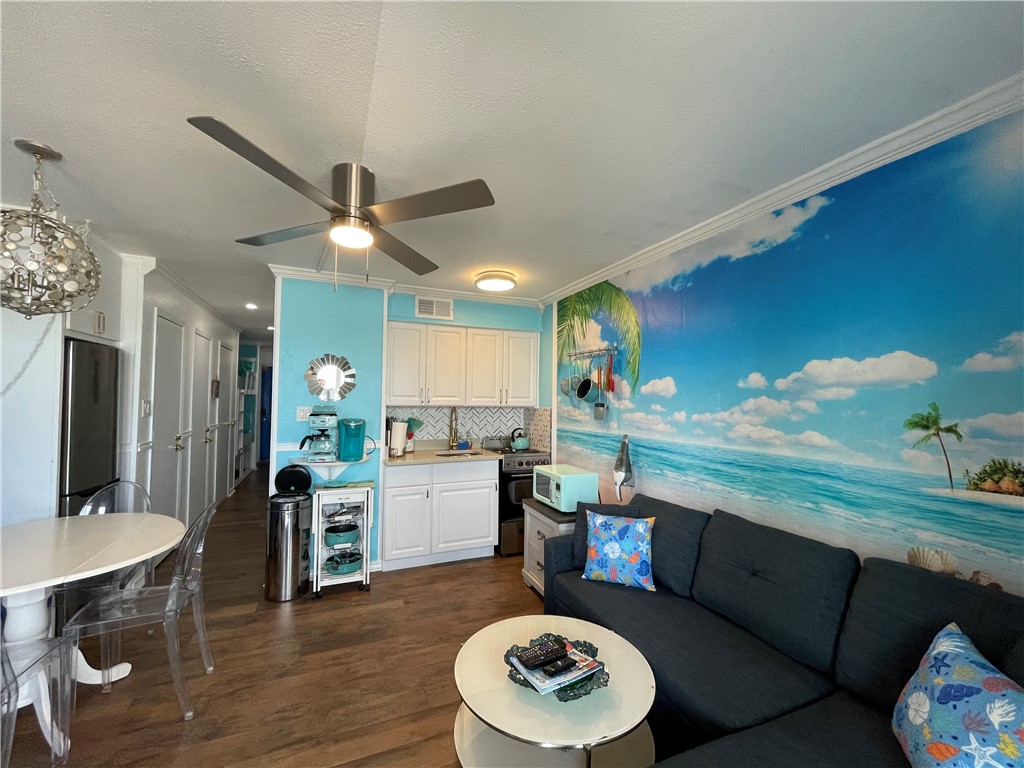 3938 Surfside Boulevard 1102 Corpus Christi TX 78402