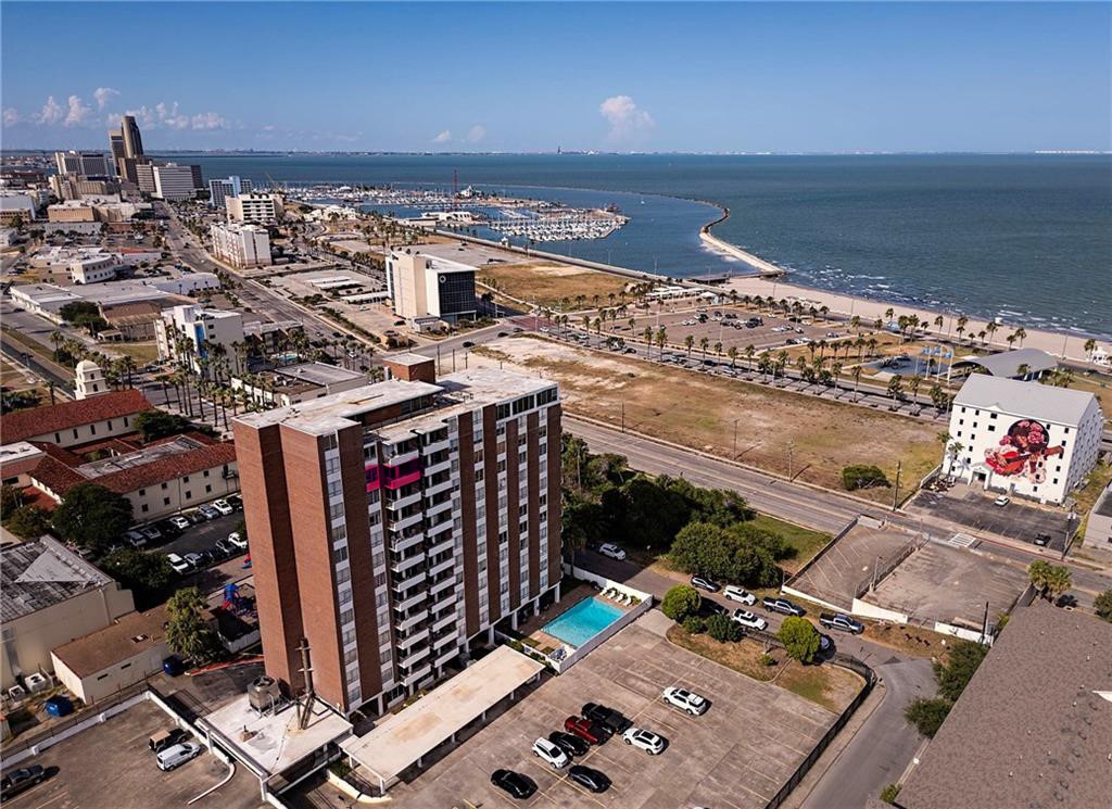 715 S Upper Broadway Street 1203 Corpus Christi TX 78401