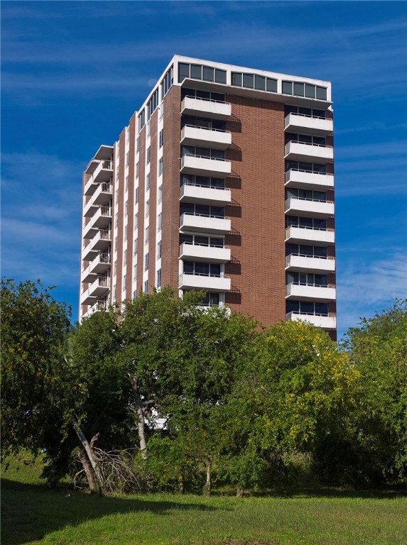 715 S Upper Broadway Street 1203 Corpus Christi TX 78401