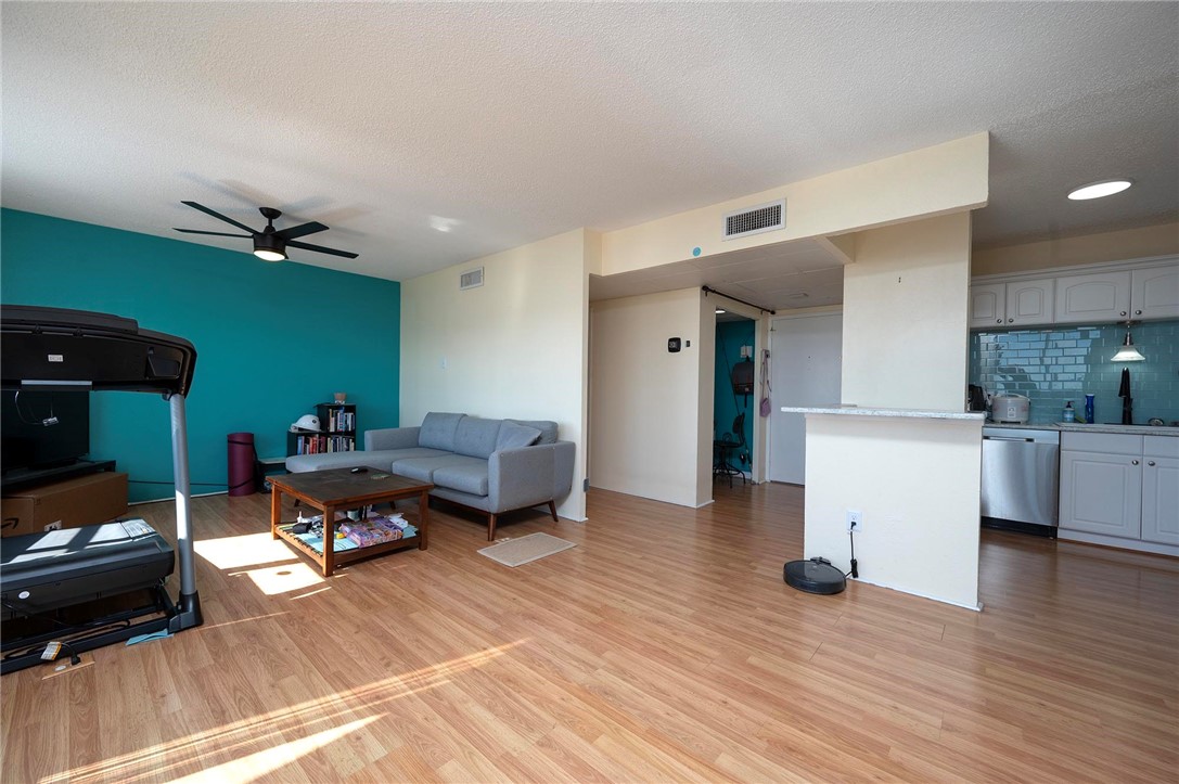 715 S Upper Broadway Street 1203 Corpus Christi TX 78401