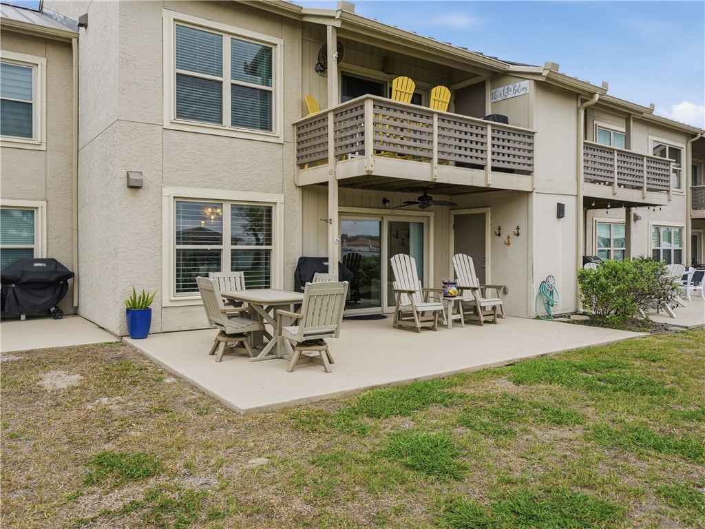 2404 Bayhouse Drive Rockport TX 78382