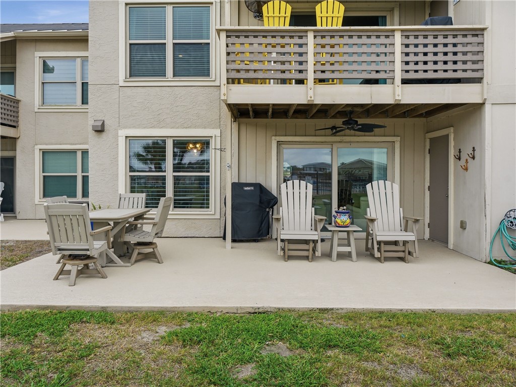 2404 Bayhouse Drive Rockport TX 78382