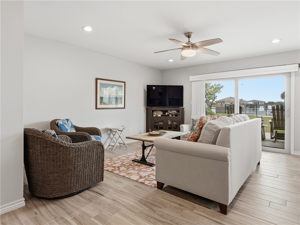 2404 Bayhouse Drive Rockport TX 78382
