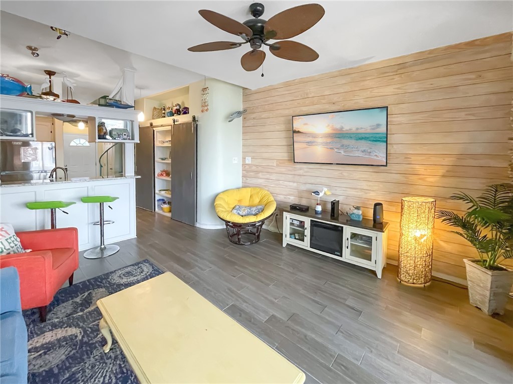 15401 Fortuna Bay Drive 101 Corpus Christi TX 78418