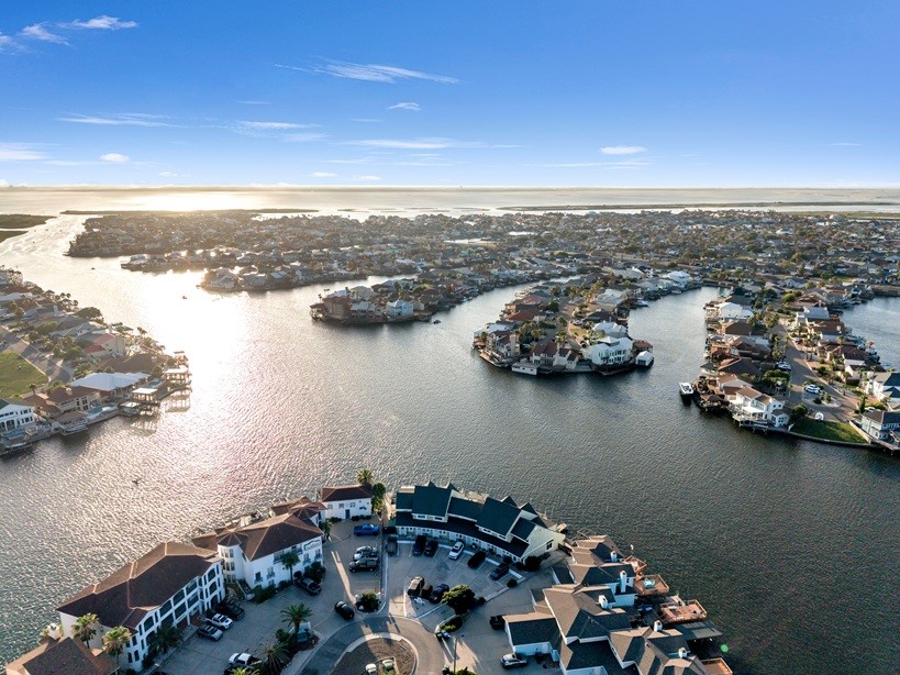 15401 Fortuna Bay Drive 101 Corpus Christi TX 78418