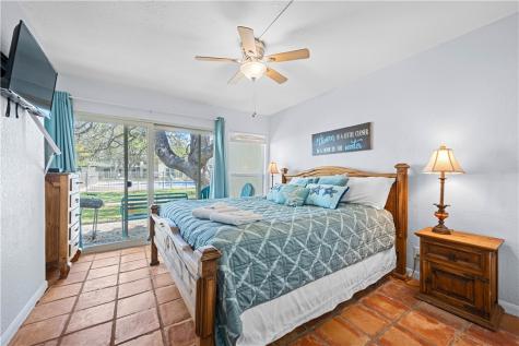 2003 N Fulton Beach 36 Rockport TX 78382
