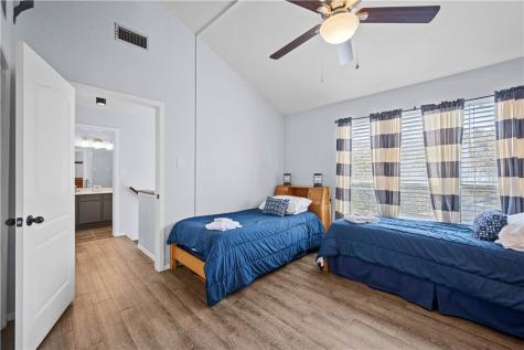 2003 N Fulton Beach 36 Rockport TX 78382