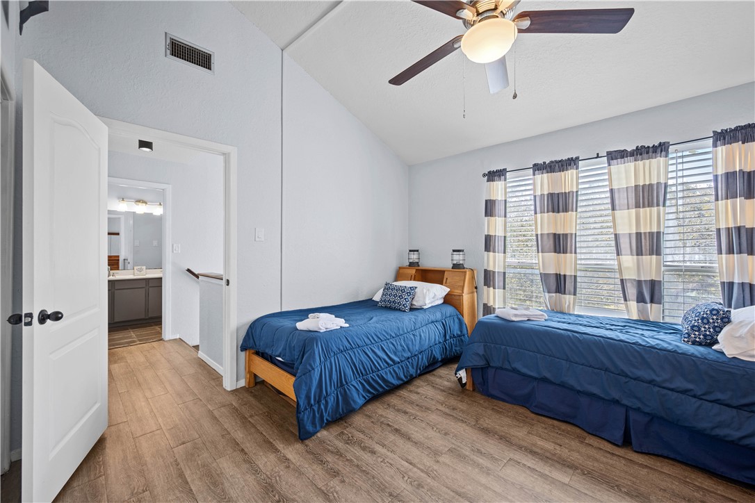2003 N Fulton Beach 36 Rockport TX 78382