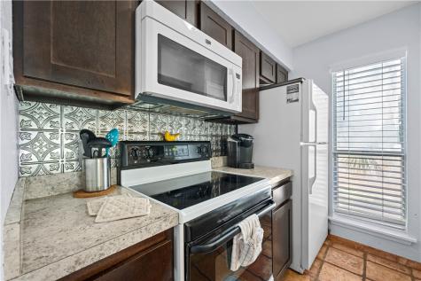 2003 N Fulton Beach 36 Rockport TX 78382