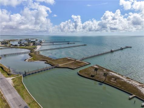 2003 N Fulton Beach 36 Rockport TX 78382