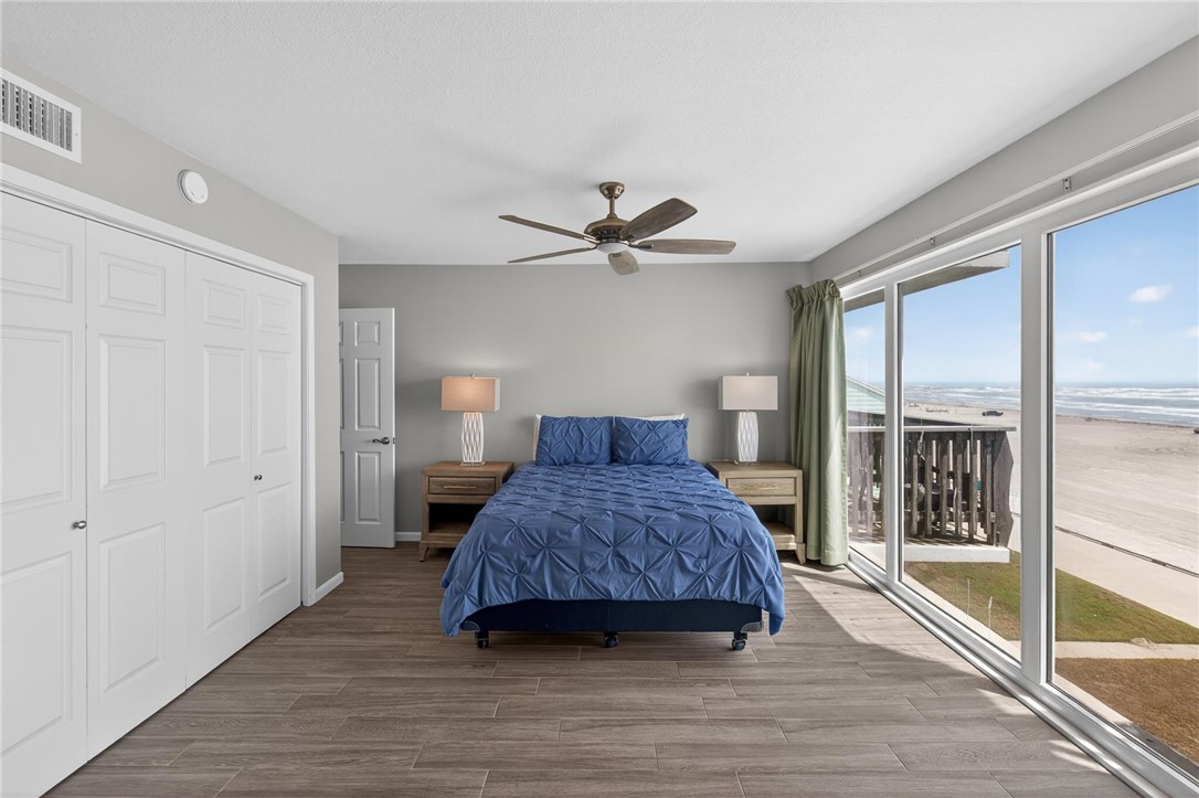 14810 Windward Drive 406 Corpus Christi TX 78418