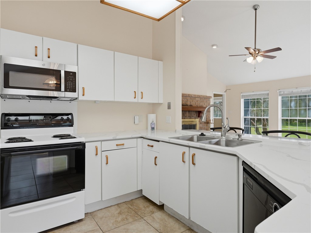 210 Oak Bay Street 1102 Rockport TX 78382