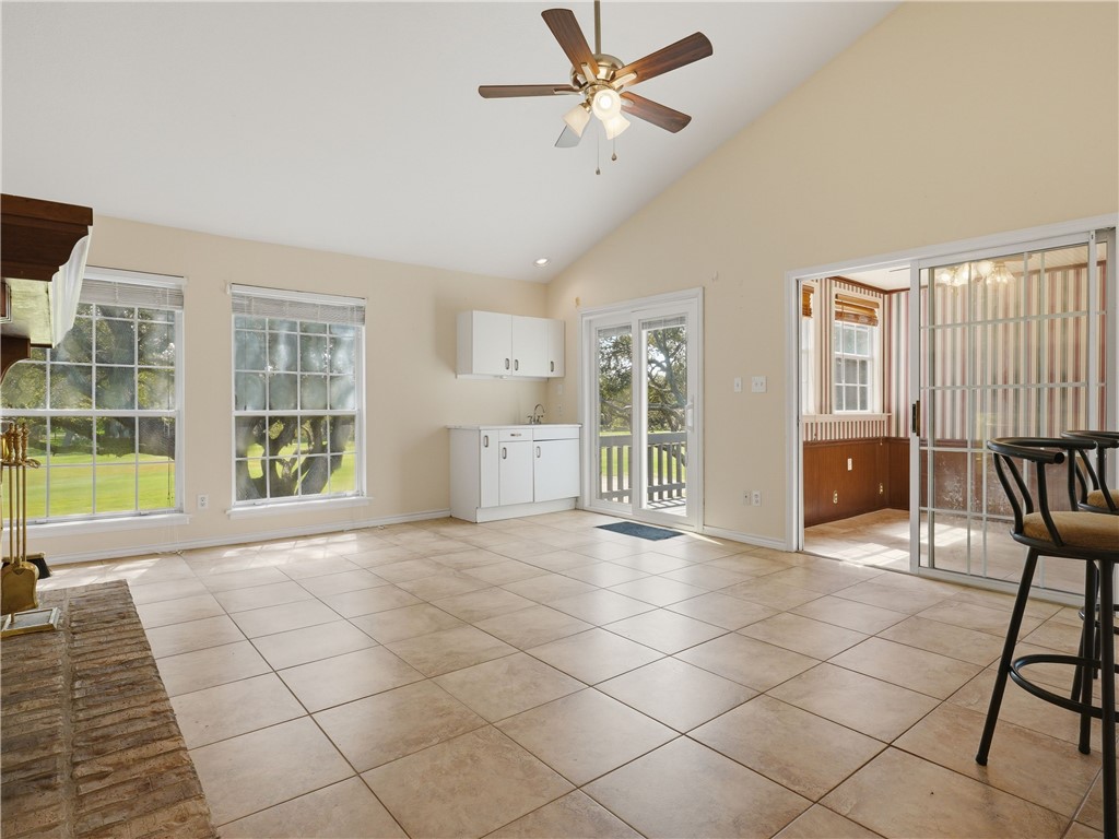 210 Oak Bay Street 1102 Rockport TX 78382